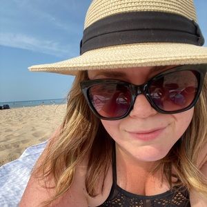 Meet your Posher, Amy